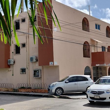 Casa De Huespedes Los Santos Cancún Eksteriør bilde